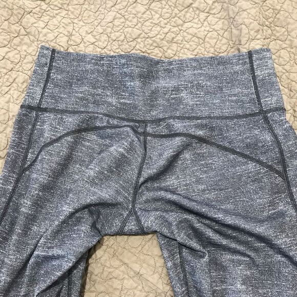 Adidas gray leggings size       A371 - Picture 3 of 8